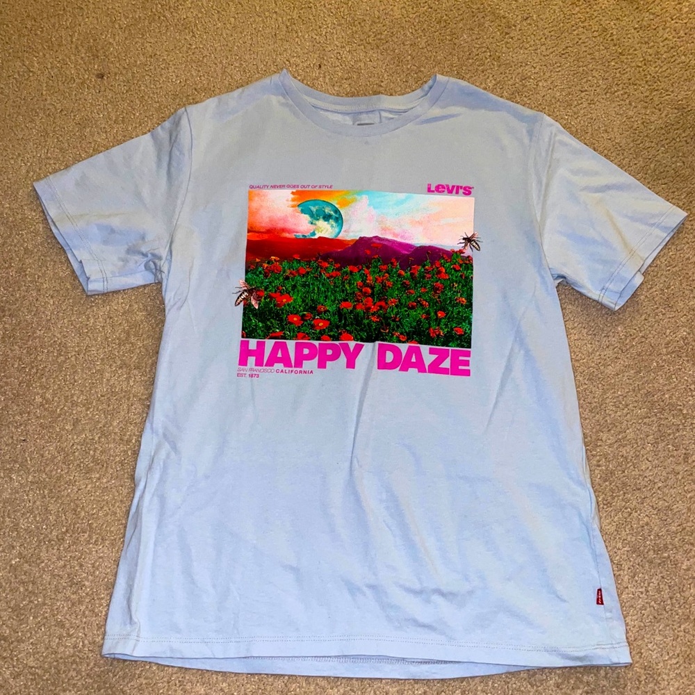 Levi’s t shirt size M
